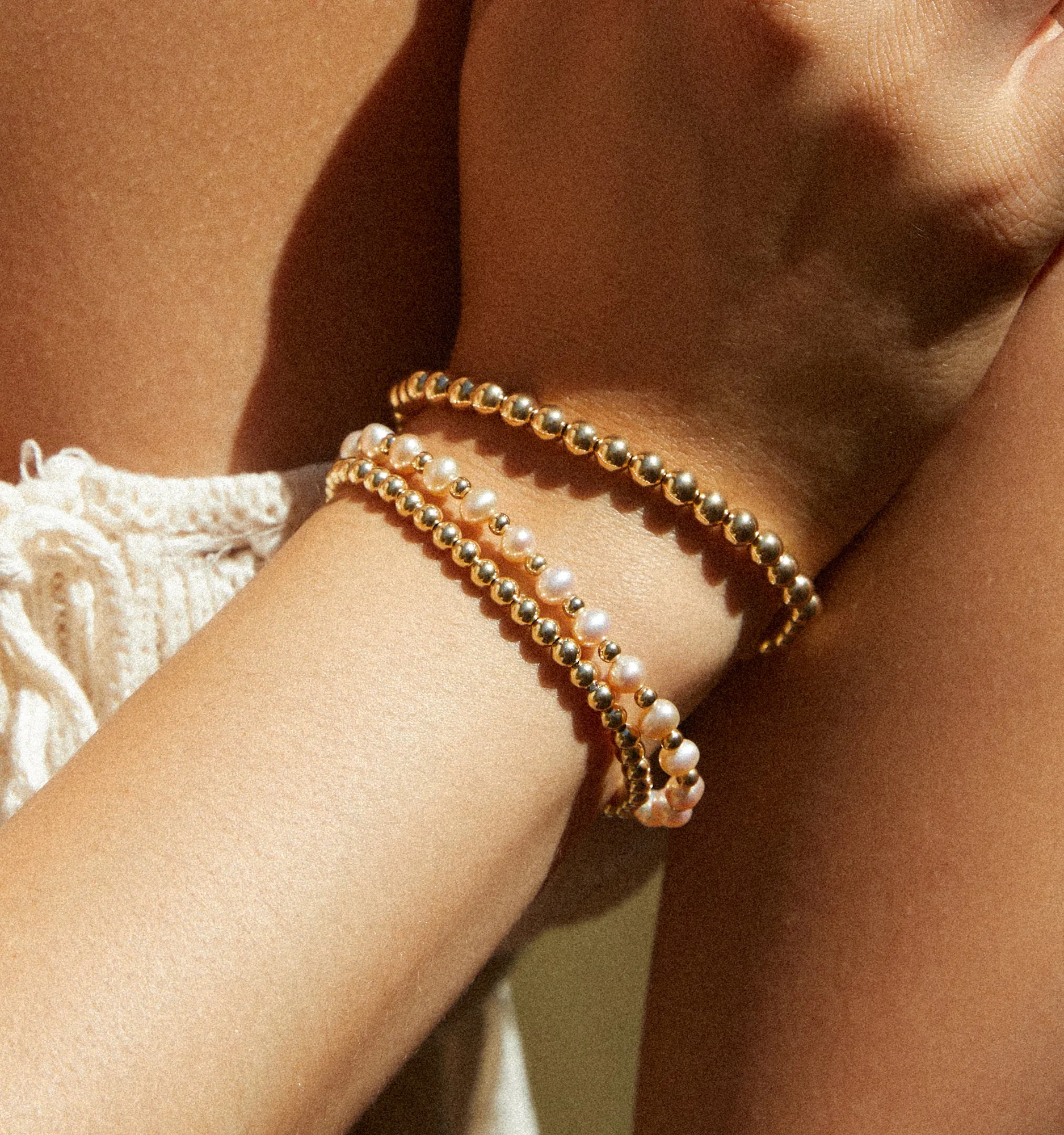 Ball Bracelet With Pearls