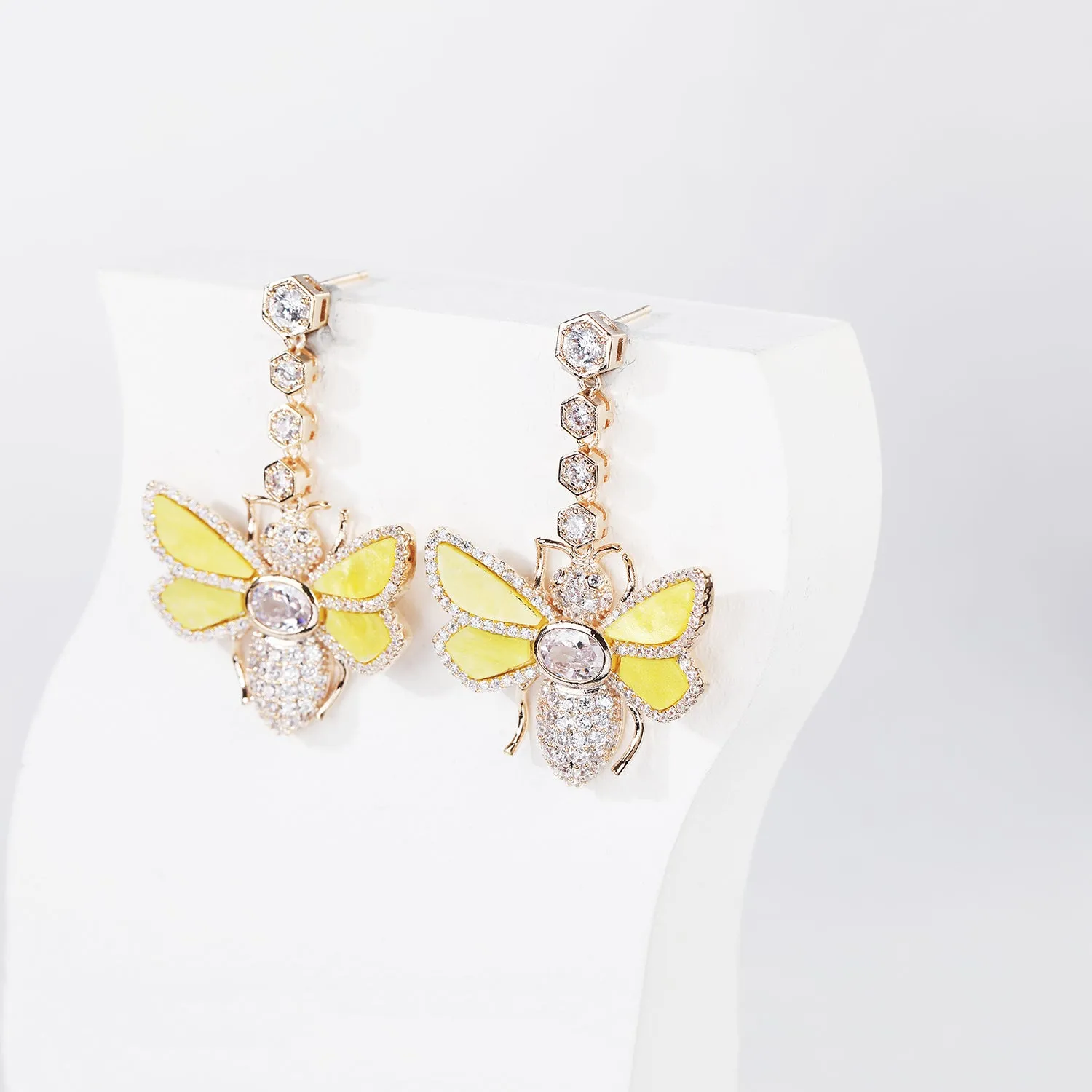 Bee CZ Dangle Earring for Women Girl Birthday Party Jewelry CE11771
