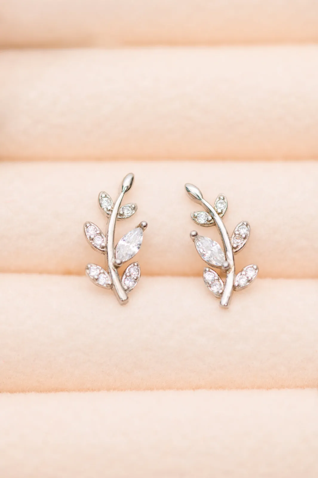 Bright Vines Stud Earrings - 11/22