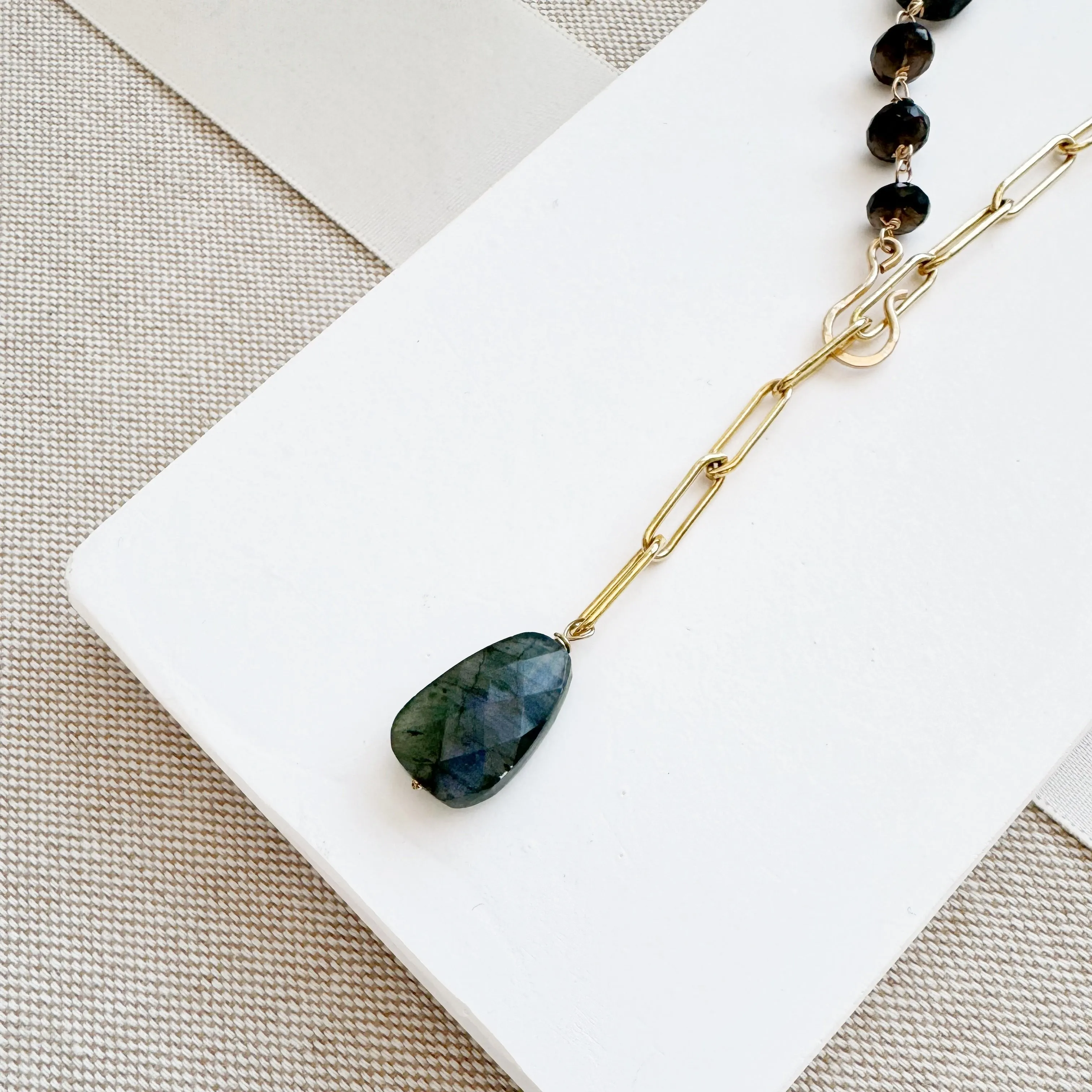 Como Necklace
