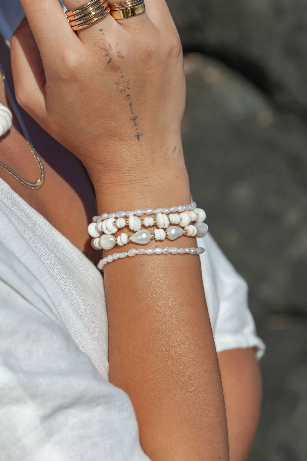 Dainty White Pearl Bracelet - Maile
