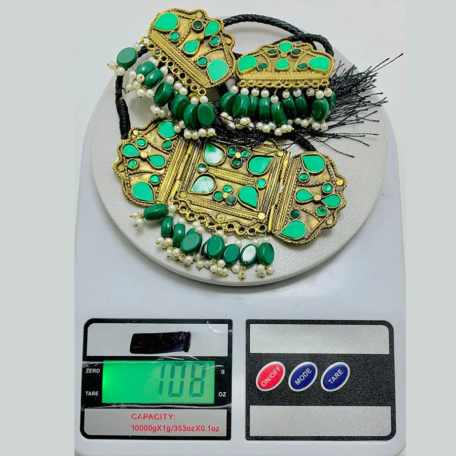 Green Amulet Choker Necklace With Earrings