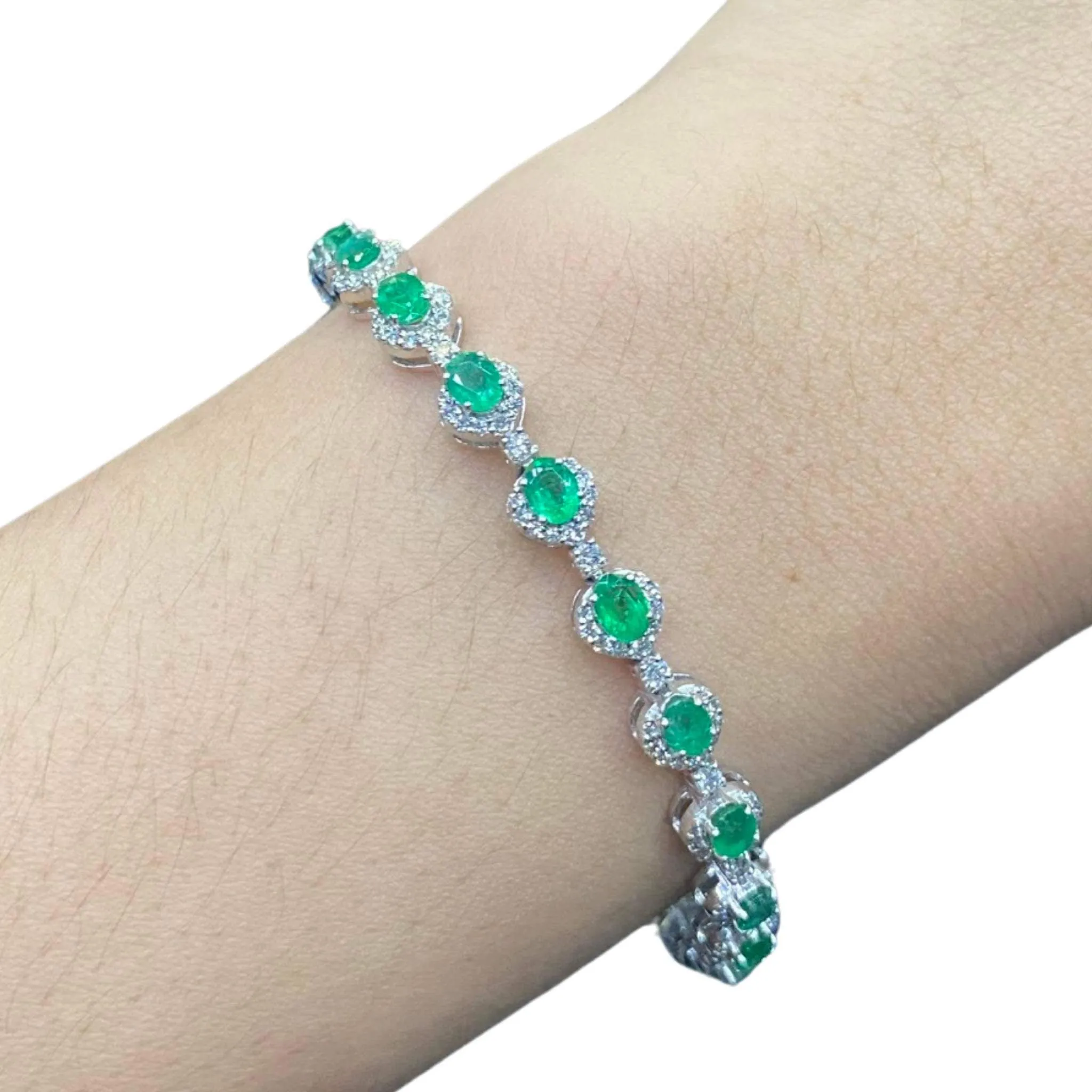 LVNA Signatures™️ Green Colombian Gemstones Diamond Bracelet 18kt