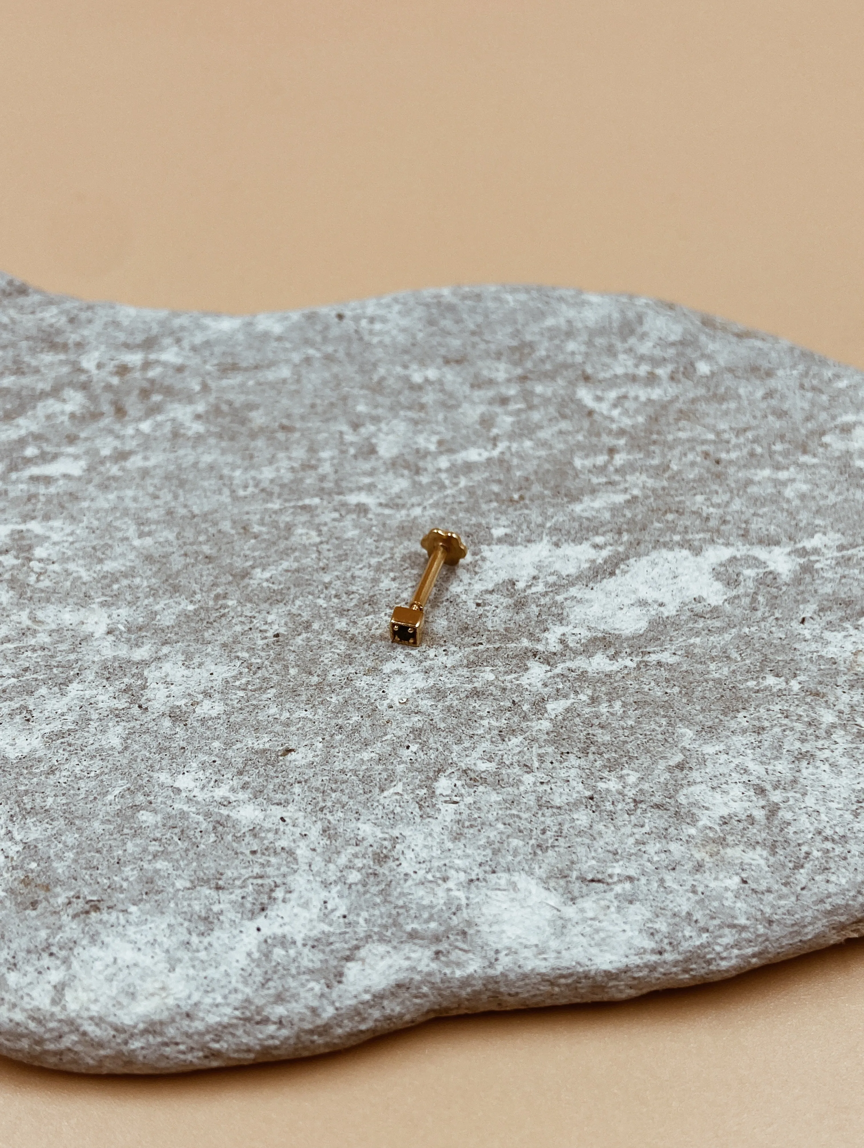 Mini Kappu Nose Pin | 18kt Solid Gold