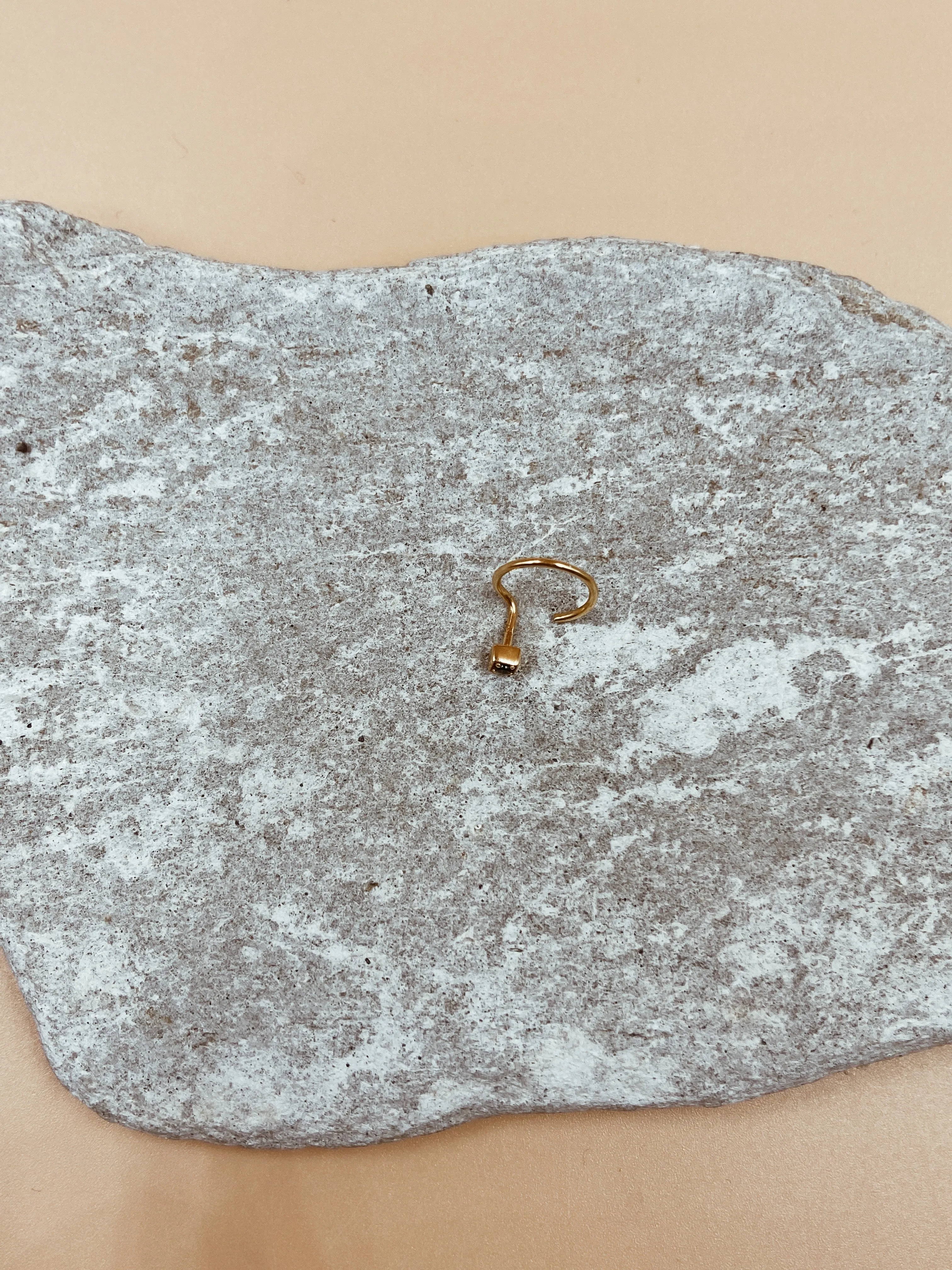 Mini Kappu Nose Pin | 18kt Solid Gold