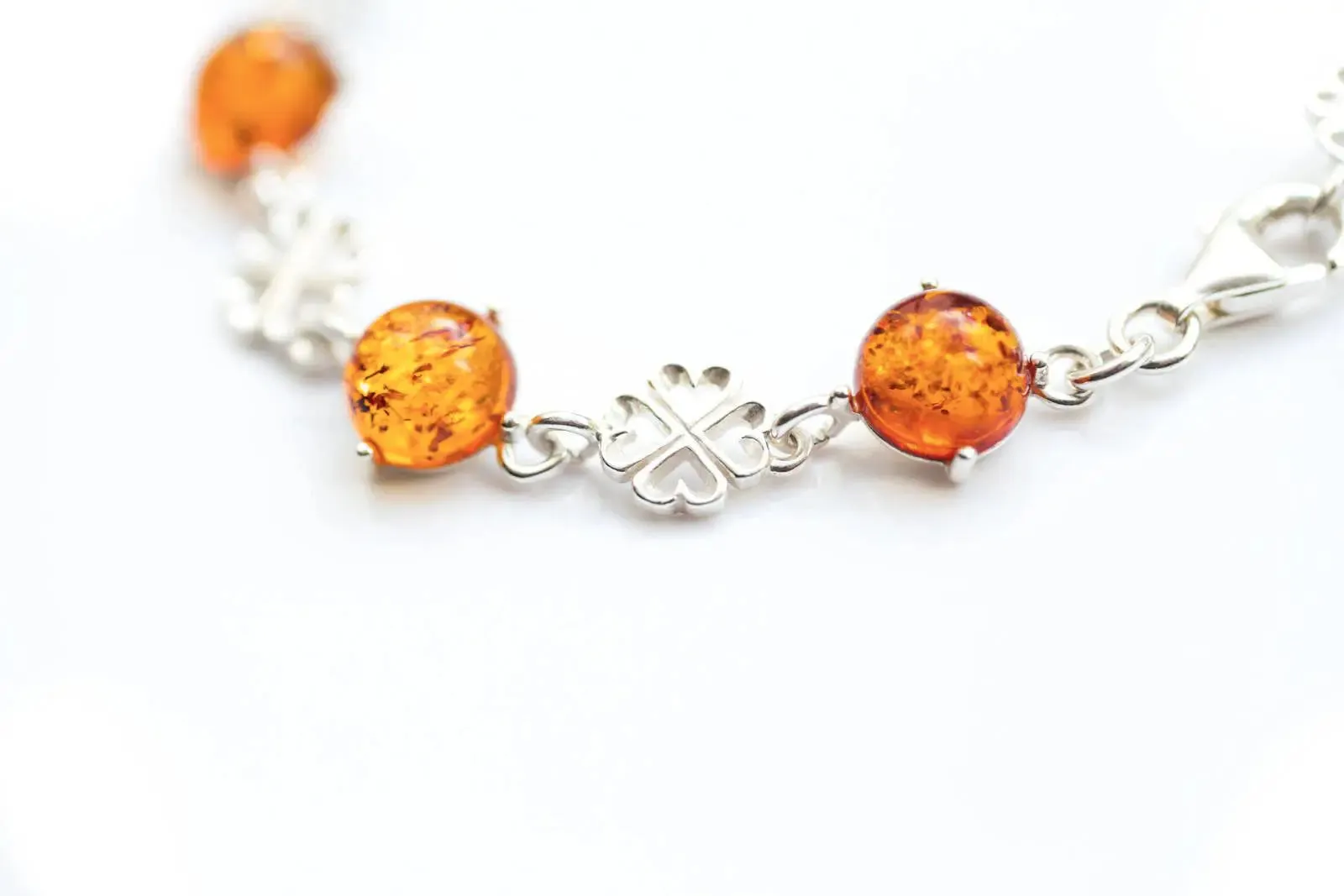 Minimal Heart Amber Bracelet