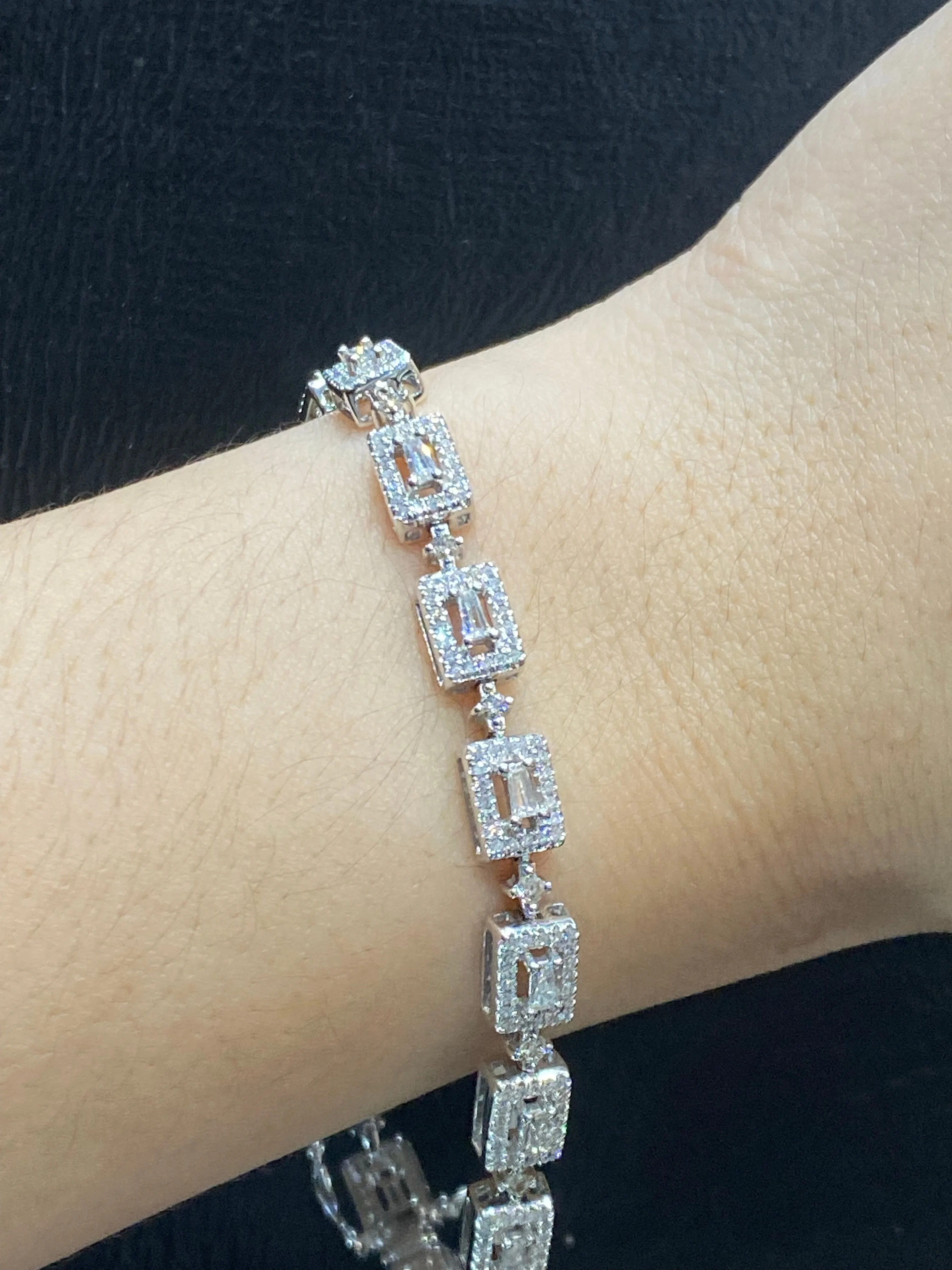 PREORDER | Emerald Baguette Tennis Diamond Bracelet 14kt