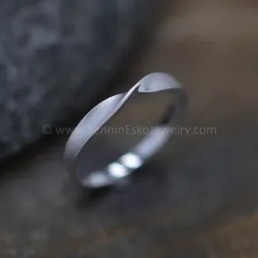 READY TO SHIP Mobius Stacking Ring, Size 7