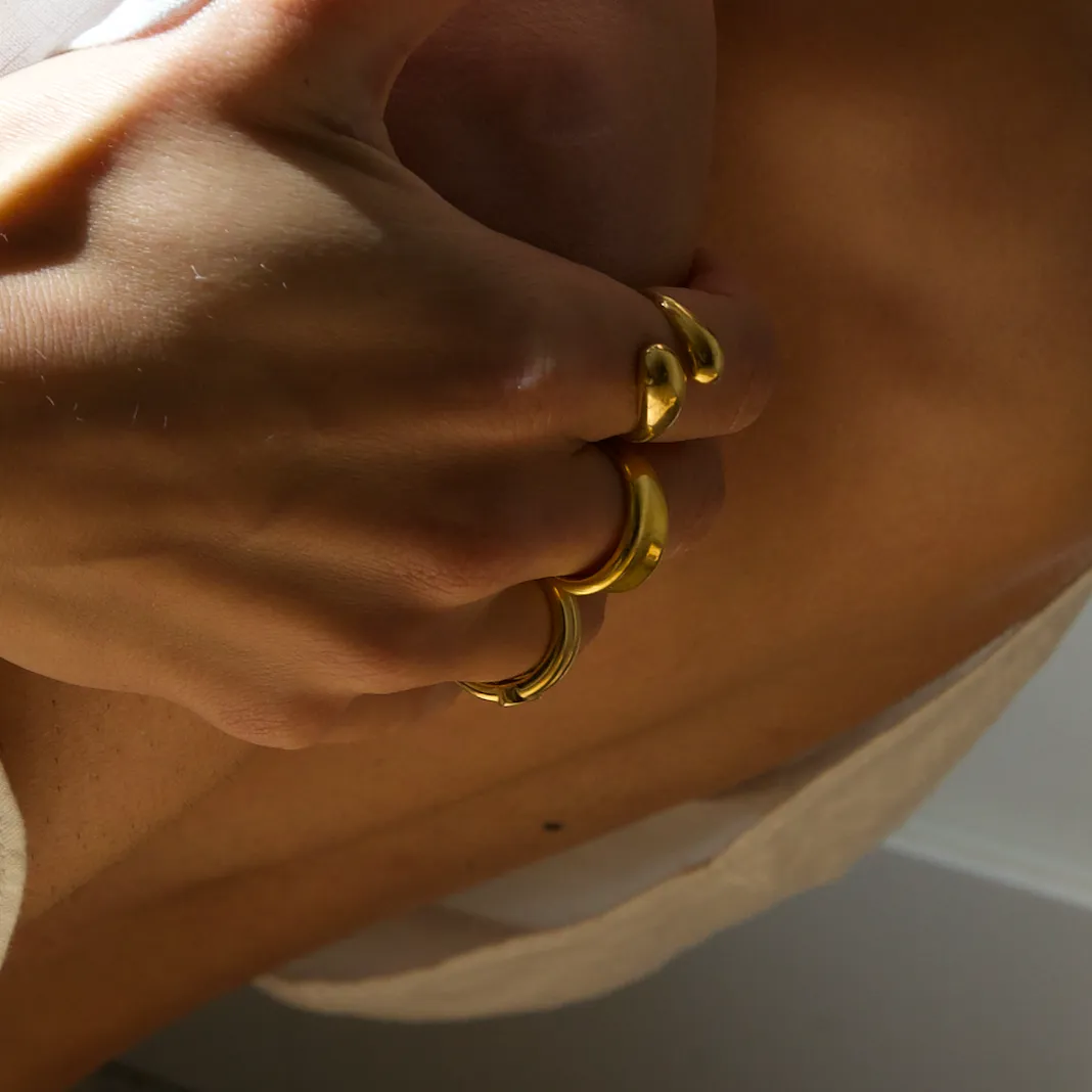 THE AVA RING - Solid 14k gold
