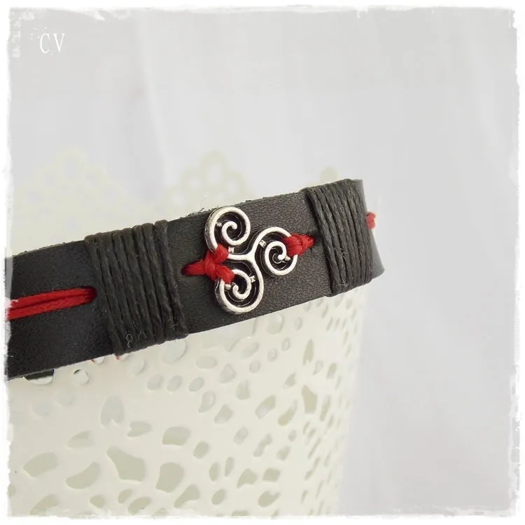 Triskelion Leather Bracelet * !!