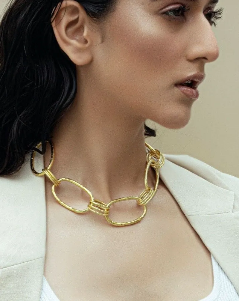 Trunk Choker