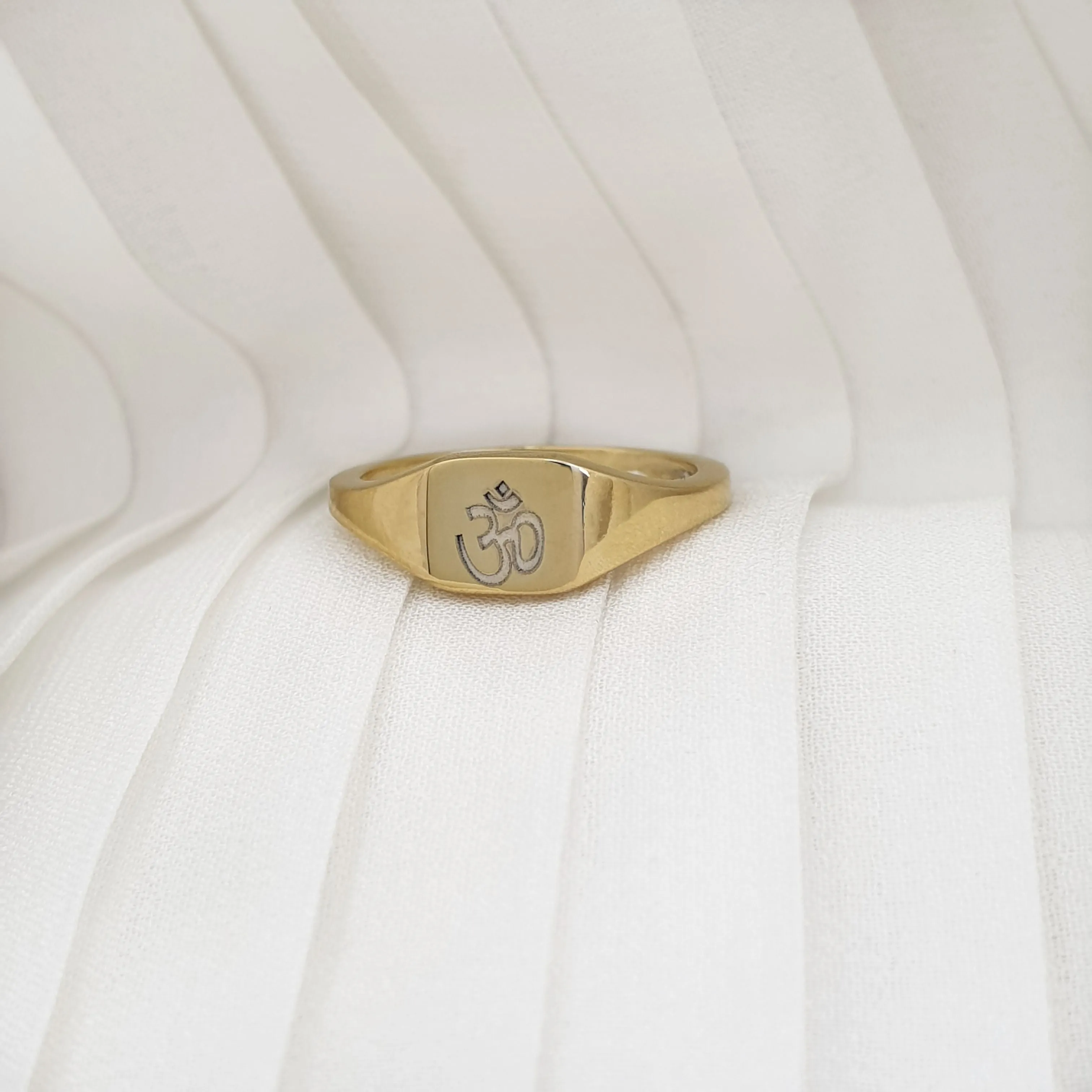 Yoga Ring In Solid Gold